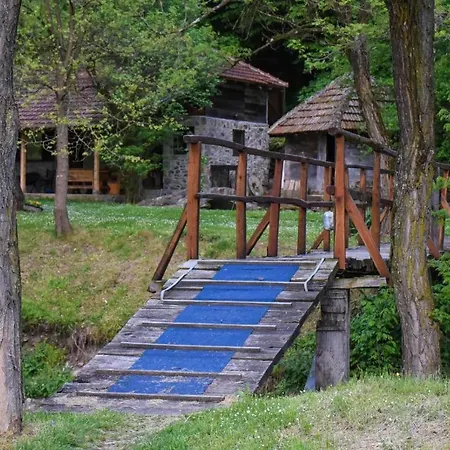 Kuca Za Odmor Todorovica Mlin Сasa de vacaciones Gornji Milanovac